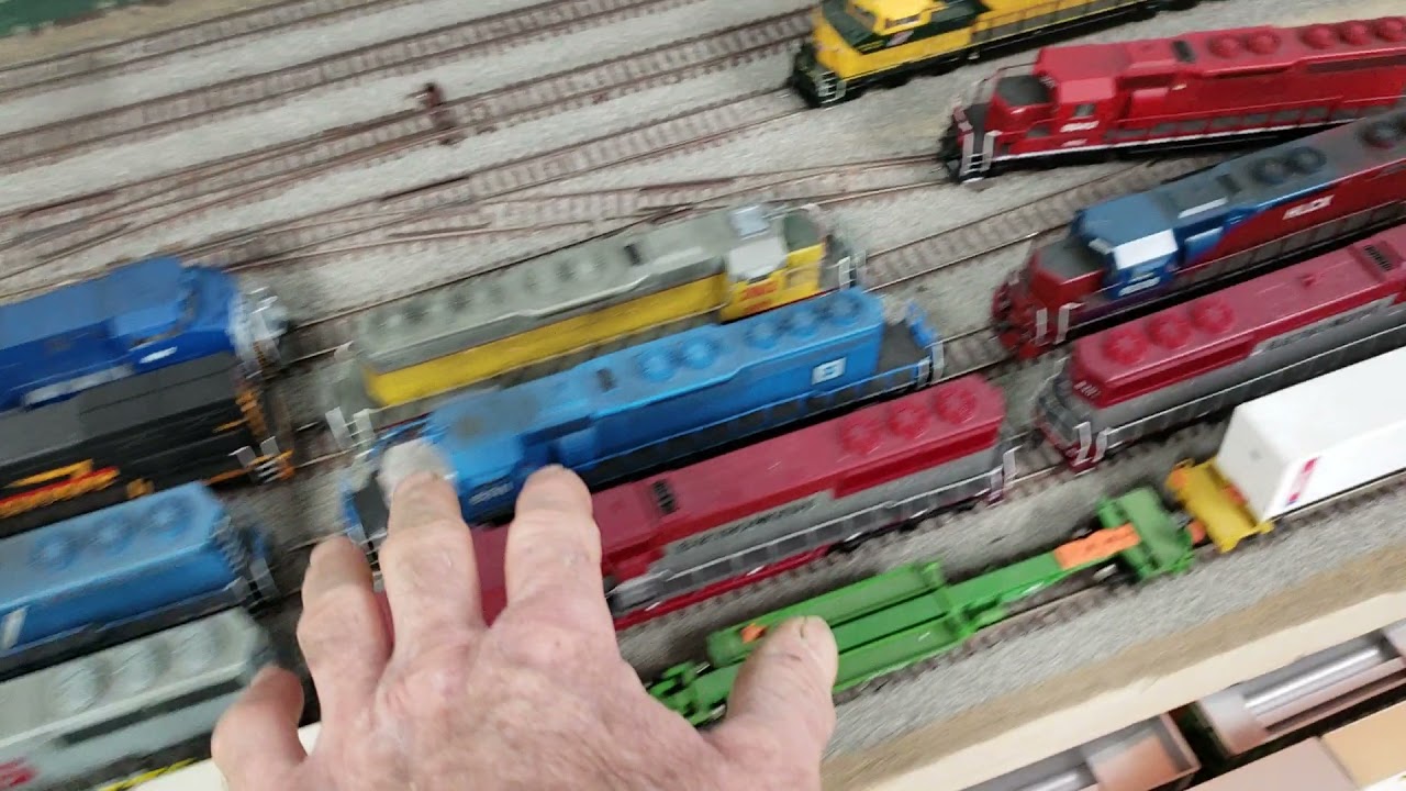 HO Scale Modelers, Don't Hide Your Staging Area/Rail Yard!