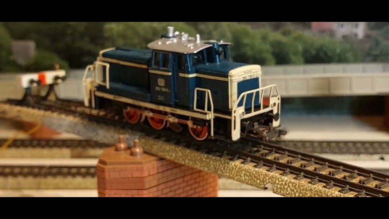 142 Kleinanlage 160x100 mit altem Märklin Brückensystem