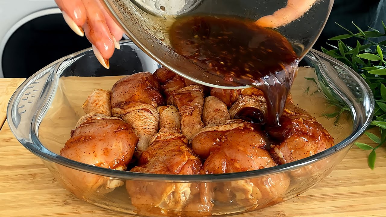 Es ist so lecker, dass ich es fast jeden Tag koche! Unglaubliches Abendessen mit Hähnchenkeulen!