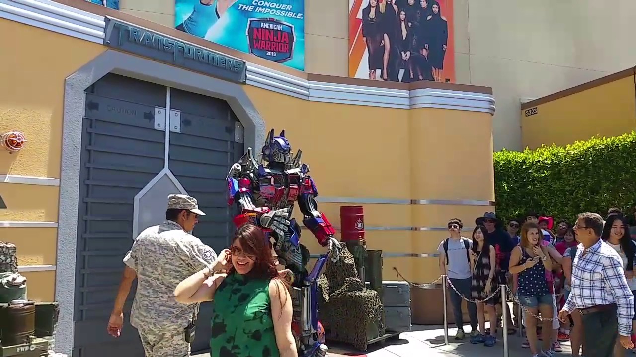 Optimus Prime the comedian at Universal Studios Hollywood