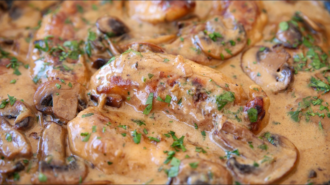 Creamy Mushroom Chicken | Chicken with Creamy Mushroom Sauce Recipe