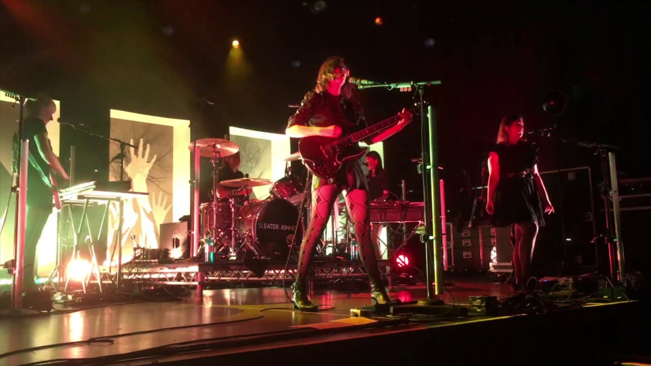 Sleater-Kinney - Angst In My Pants [Sparks cover] @ Batschkapp, Frankfurt