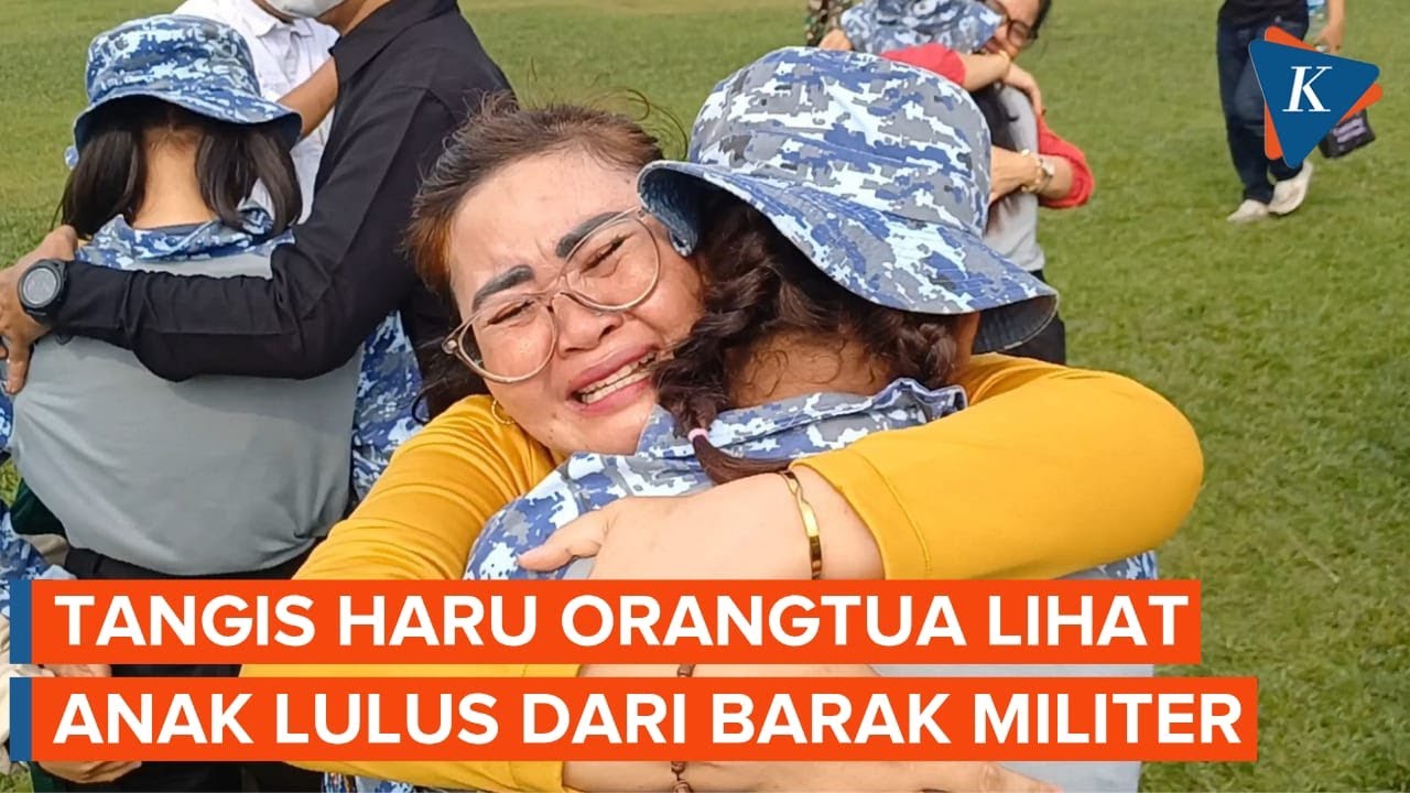 Lulus dari Barak Militer, Remaja Sujud dan Menangis Dipeluk Orangtua