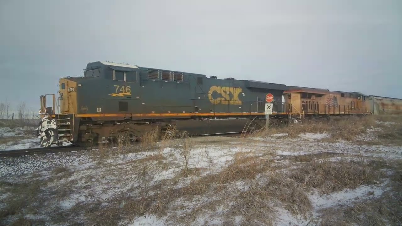 Southbound CSX mixed freight on the Spine Line