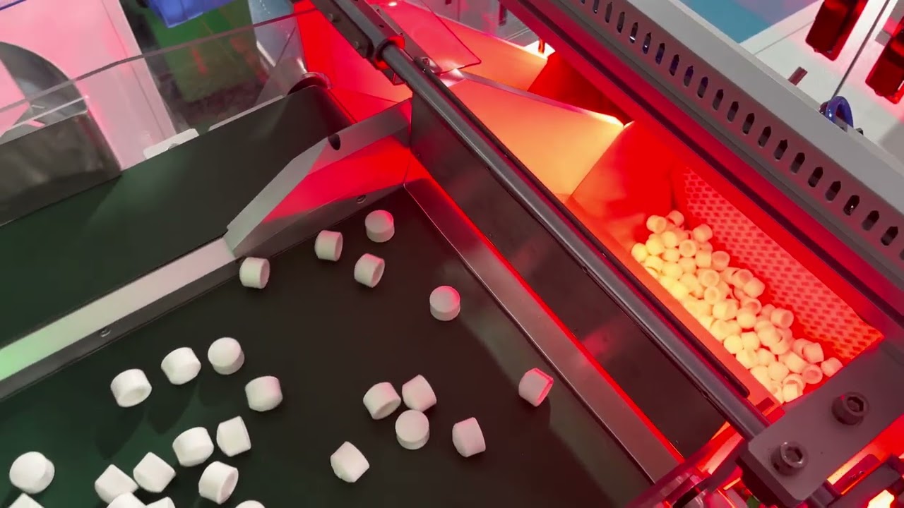 Fully automatic counting packaging machine for fitting components. #fittingpackingmachine #fitting
