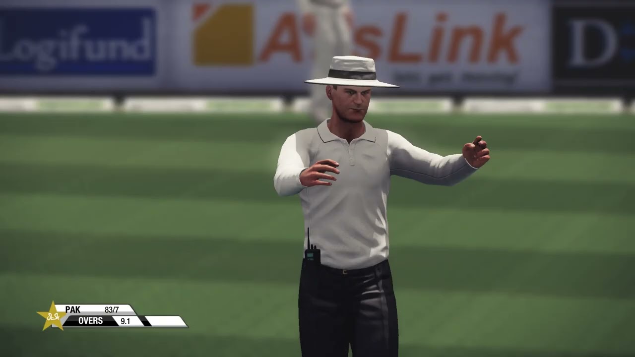 DBC 14- Don Bradman 14 Playing with Keyboard Splitter - DBC 14 batting tutorial on Pro & Legend