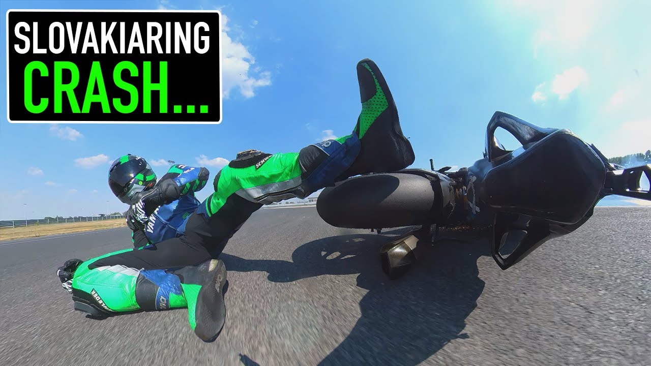 UNLUCKY CRASH AT SLOVAKIARING 😫 | German Moto Masters