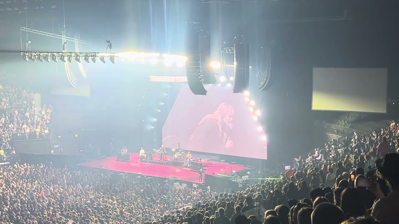 Paramore - Misery Business - Melbourne 2023