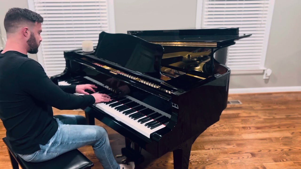 The First Noel with Away In A Manger - Christmas Piano Arrangement