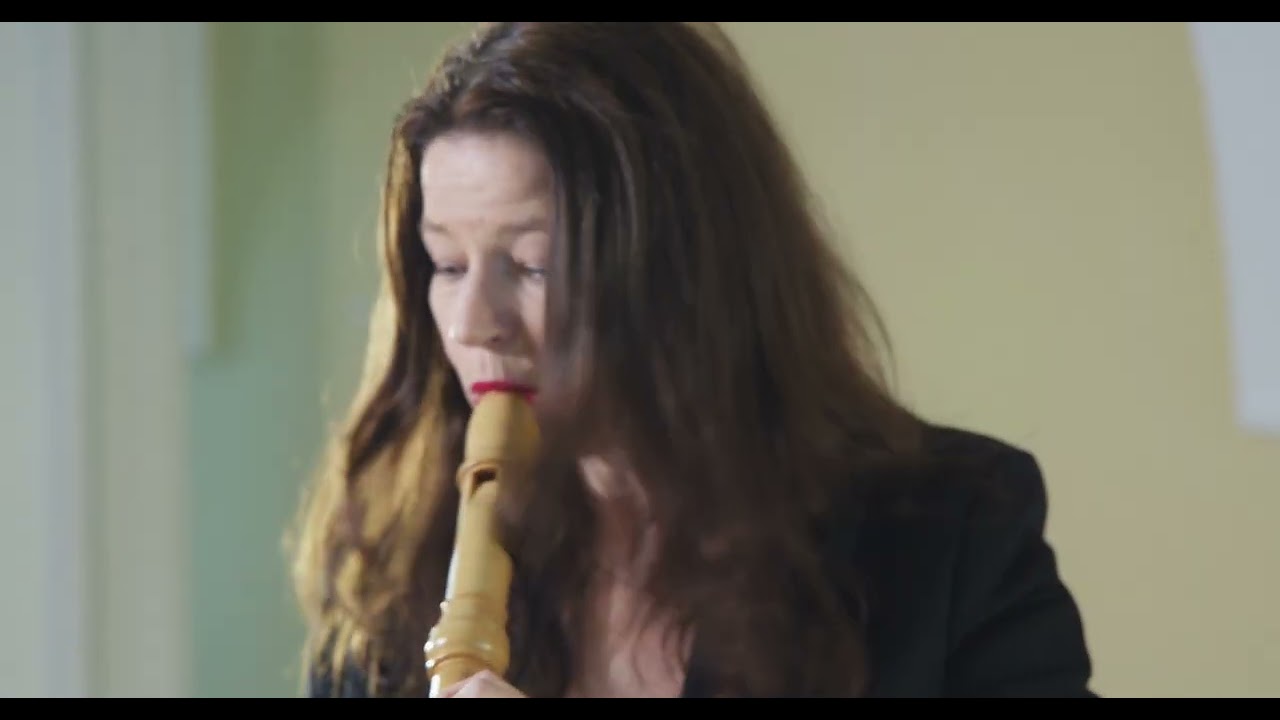 J.S.Bach - Sonata in e-minor (BWV 1034) Dorothee Oberlinger & Edin Karamazov