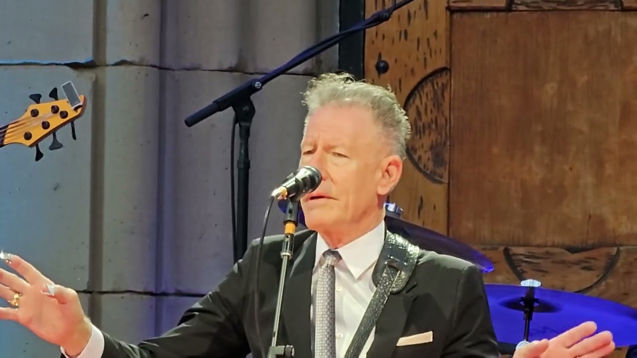 Lyle Lovett and His Large Band: Chat + 