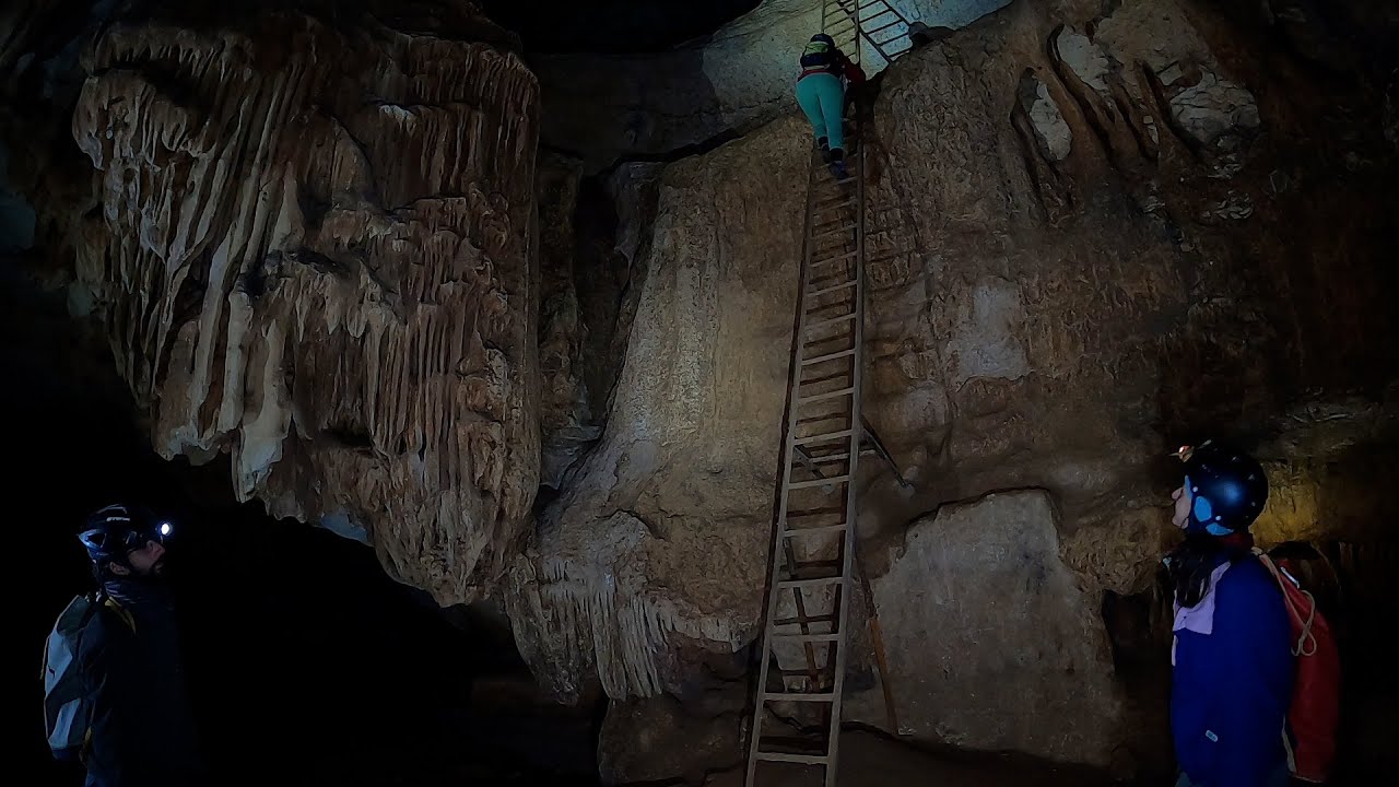 GROTTE DE SAINT-MARCEL D'ARDÈCHE : DANS LES GRANDS VOLUMES DU RÉSEAU I