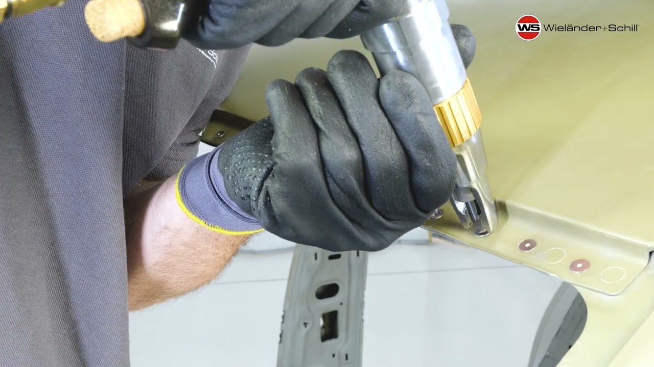 Rivet Removal Using a Z4 Carbide Milling Cutter