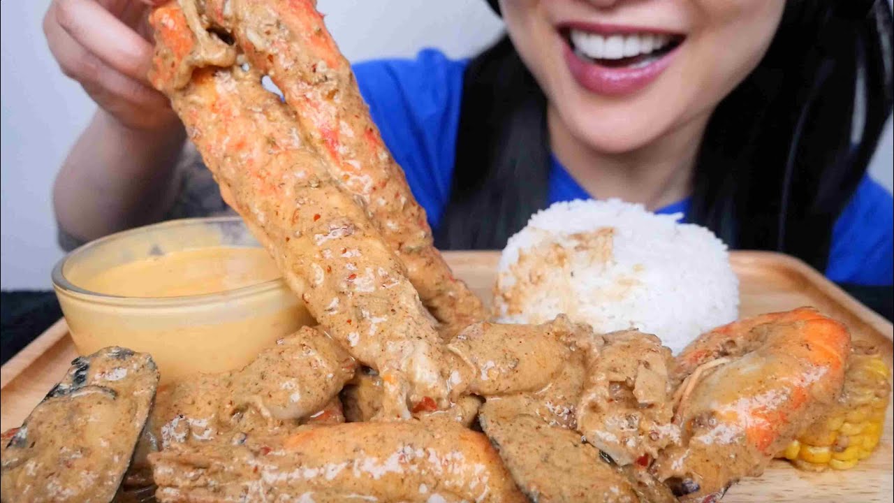 KING CRAB SEAFOOD BOIL THAI STYLE (ASMR EATING SOUNDS) LIGHT WHISPERS | SAS-ASMR