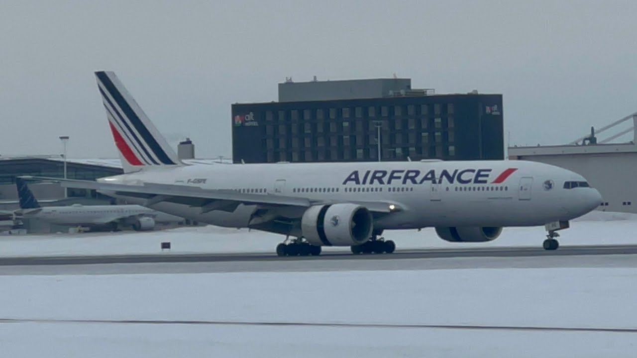 Air France Boeing 777 landing at Ottawa International Airport (YOW/CYOW)