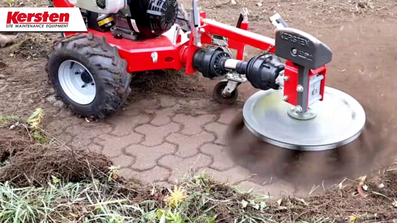 Kersten weedbrush cleaning block paving