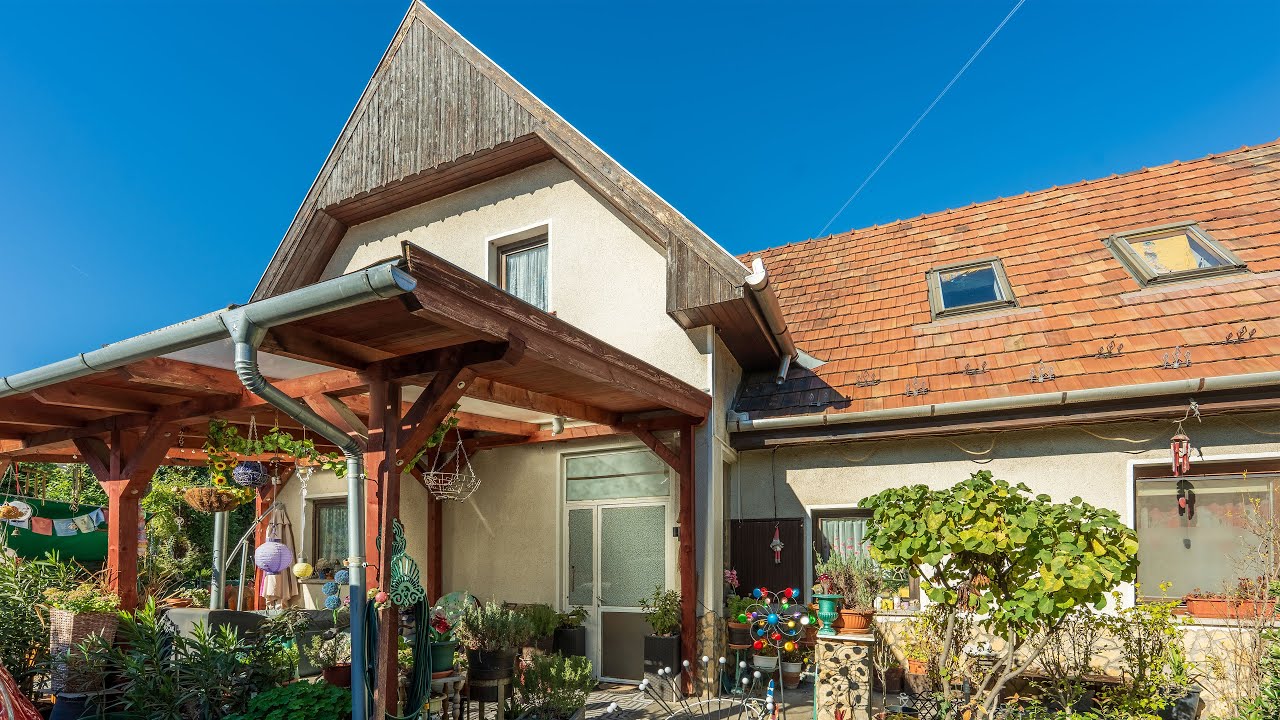 BUDAPEST 21, KIRÁLYERDŐ / CSALÁDI HÁZ / TÉGLA / 6 SZOBA / 220 M²
