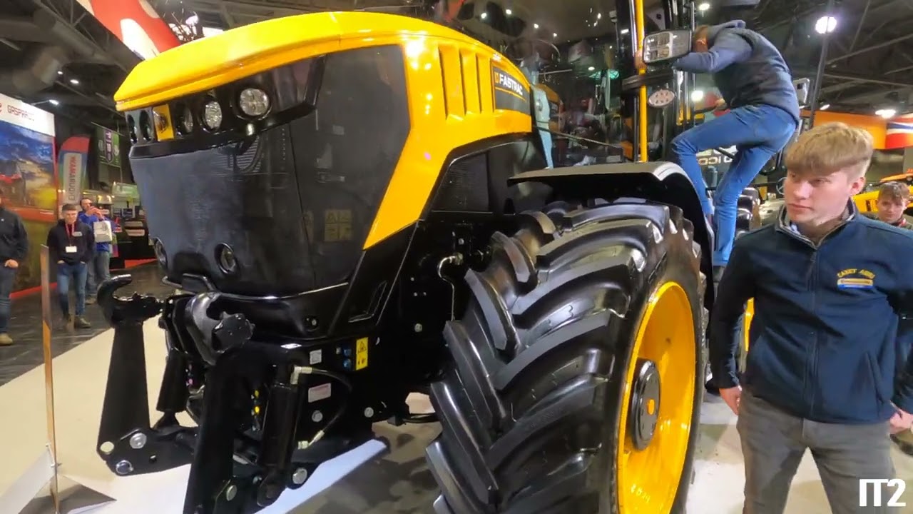 LAMMA Show 2024 JCB Fastrac 8330 Icon 8.4 Litre 6-Cyl Diesel Tractor (335 / 348 HP) video