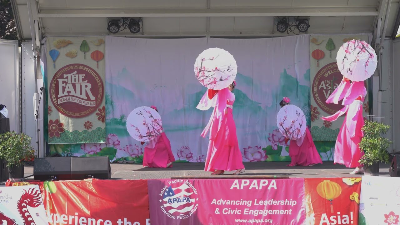 傘舞 2024 NYS Fair Umbrella Dance stage from Asian Village APAPA