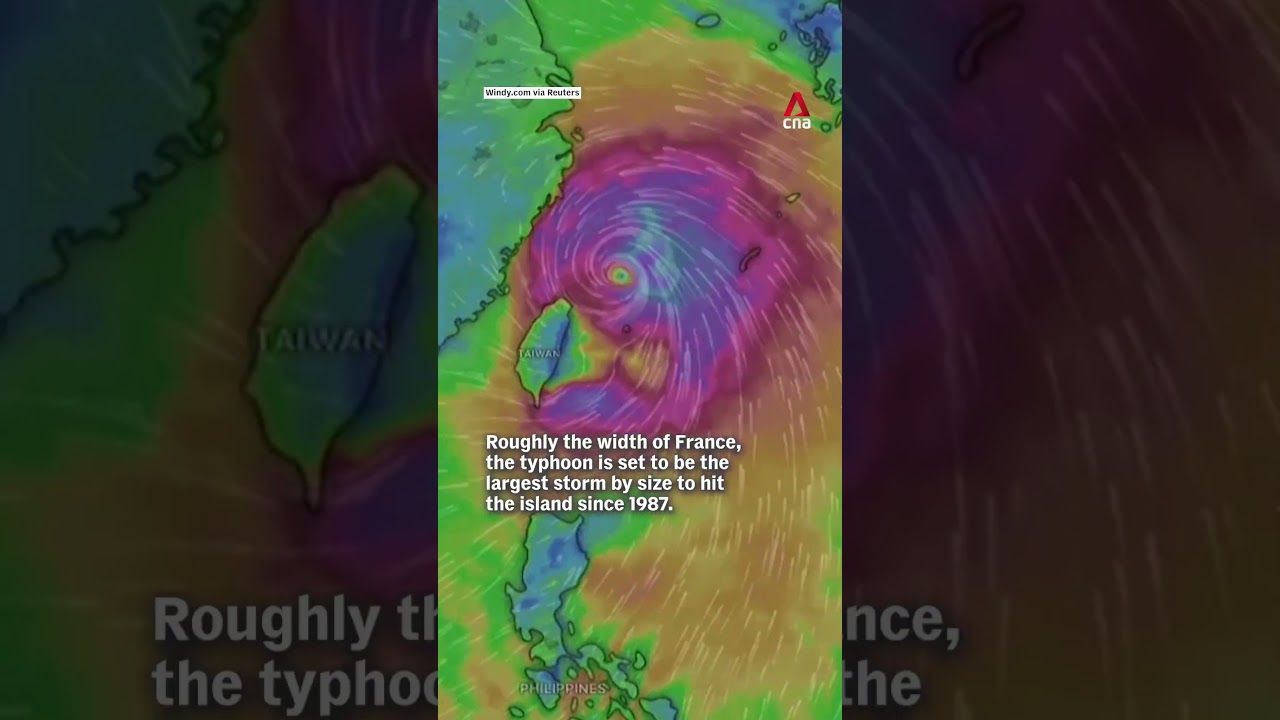 Thousands evacuated as Typhoon Bavi lashes Taiwan
