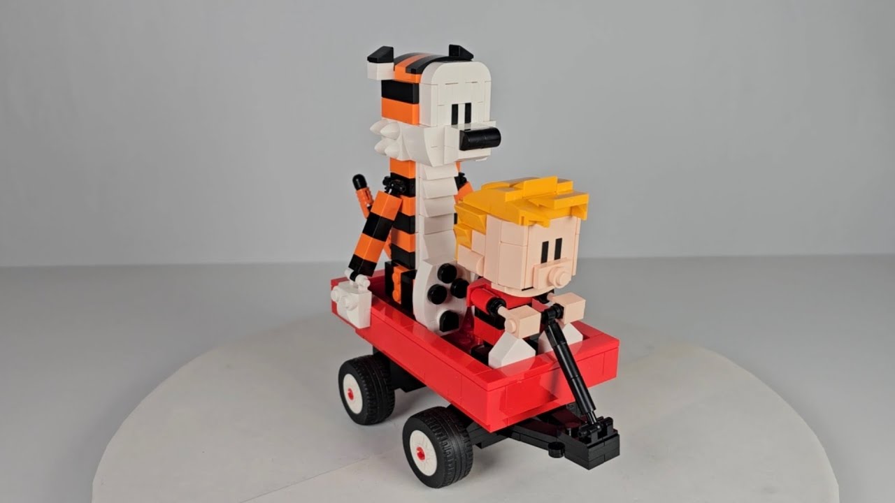 Boy And Tiger (Calvin And Hobbes) Building Set