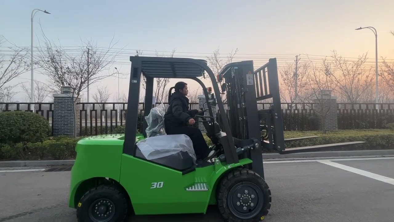 Electric Forklift: The All-New 2026 Model—Fully Customizable and Equipped with EPA Engine.#forklift