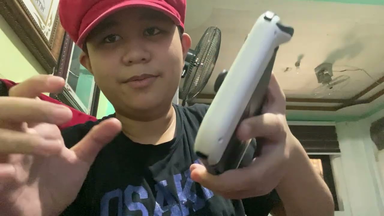 Pomni Unboxs Nintendo Switch Controller