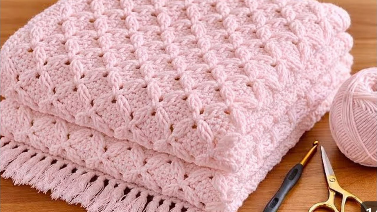 Super Easy Crochet pattern for beginners #knitting #crochet #diy #örgü #art #yarn #shorts #makeup 