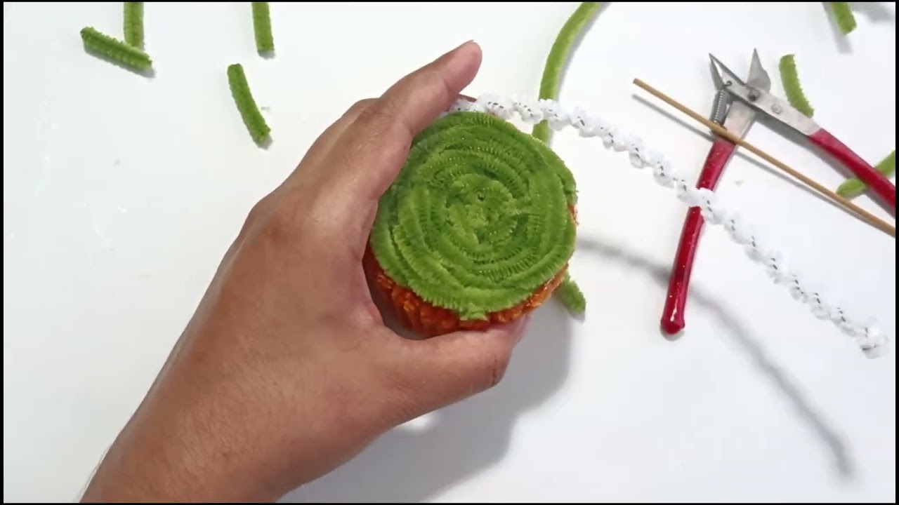 DIY Lavender Flower | How To MAKE LAVENDER FLOWER OUT OF CHENILLE WIRE #beingcrafterdiy #diy