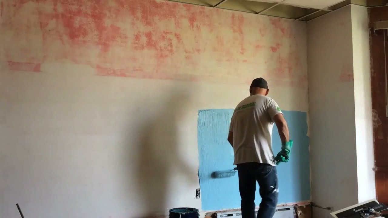 Rolling Drywall Compound on FibaFuse