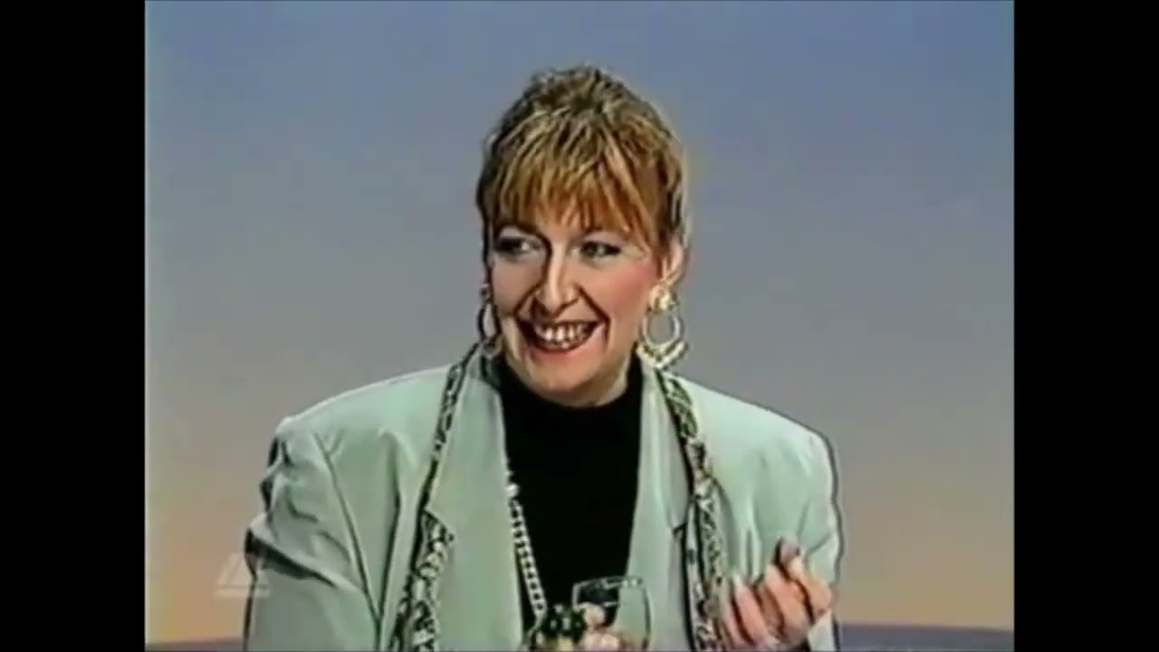 Wales At Six & HTV News - ITV HTV Wins Franchise Battle - Wednesday 16th October 1991