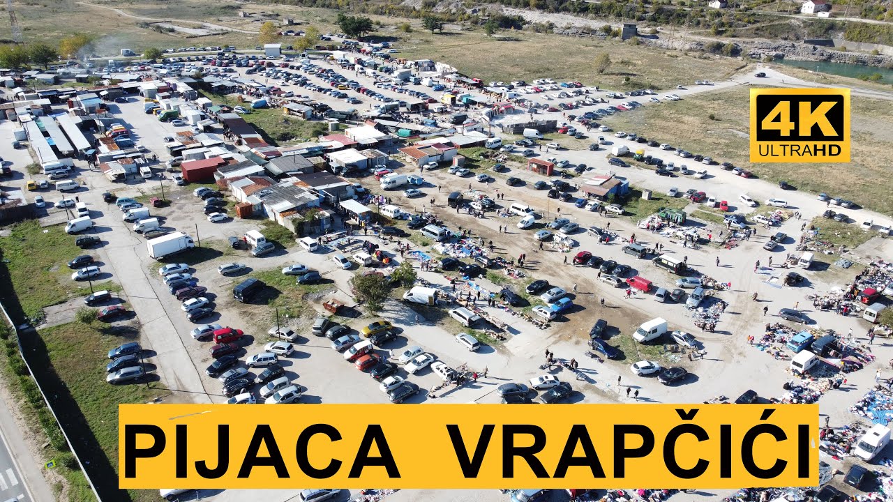 Subotnja gužva na pijaci Vrapčići kod Mostara. Dron 4K.