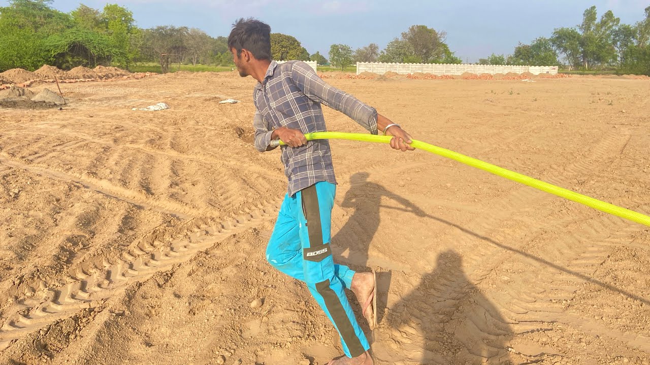 Ye dekho Ajit bhai pip khich rha he 🙂