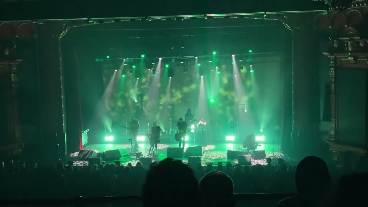 Slomo - Slowdive - L’Olympia, Montréal, 28 janvier 2025  #slowdive #slomo