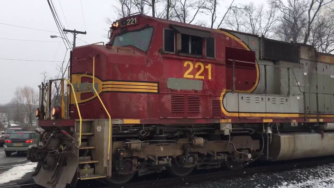Ex ATSF SD75I west park