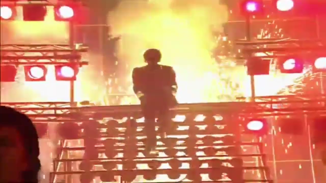 Michael Jackson&rsquo;s Hair Caught on Fire During 1984 Pepsi Commercial