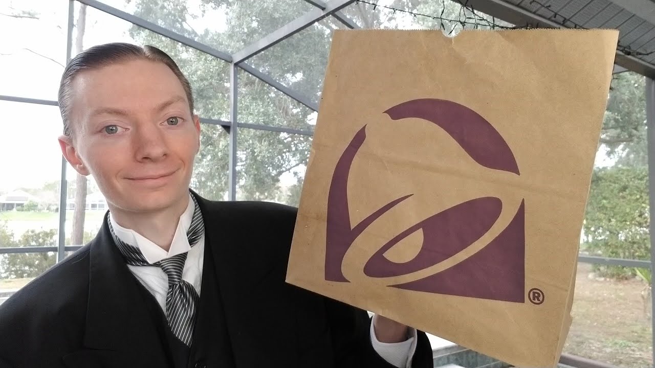 Обзор новой кесадильи Taco Bell со стейком и перцем поблано!