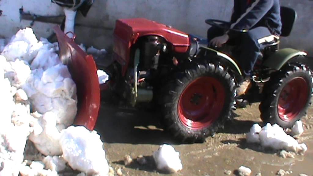 MINI Tractor 4x4 plowing SNOW Pasquali 906/601 LA IMPINS ZAPADA/ hydraulic snow plow test