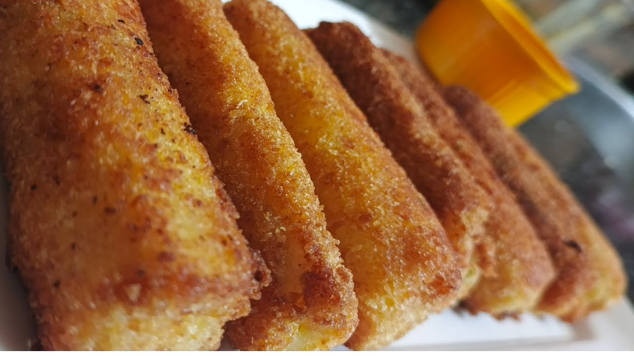 bread snacks recipe Ramzan special dish chicken bread roll#yummy food by sadaf wafa kitchen🥰