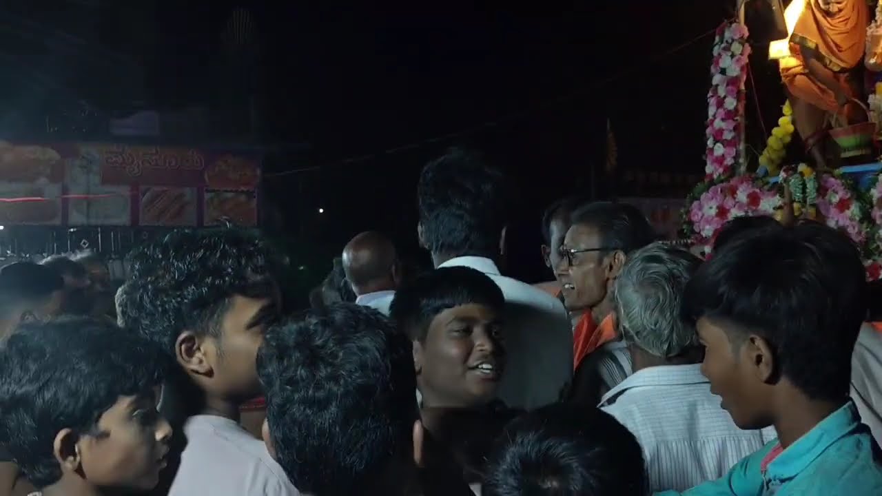 బసవేశ్వర ఉత్సవం ఉరవకొండ బ్రహ్మోత్సవాలను చివరిగా జరిగేది 