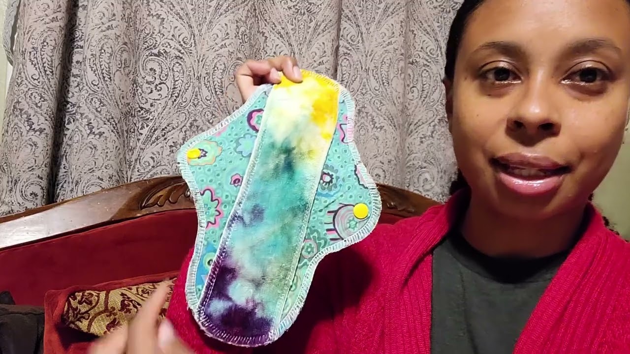 Stitches and Grace cloth pad review