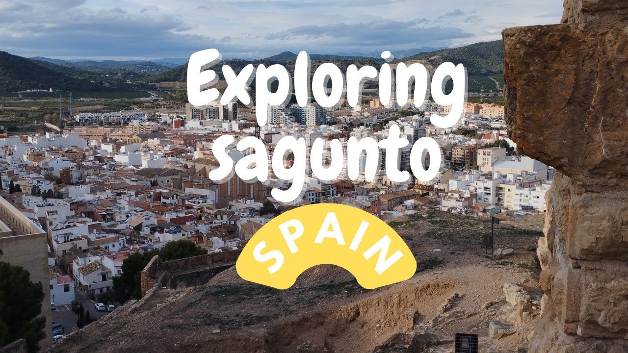 Exploring the village of Sagunto (Spain)