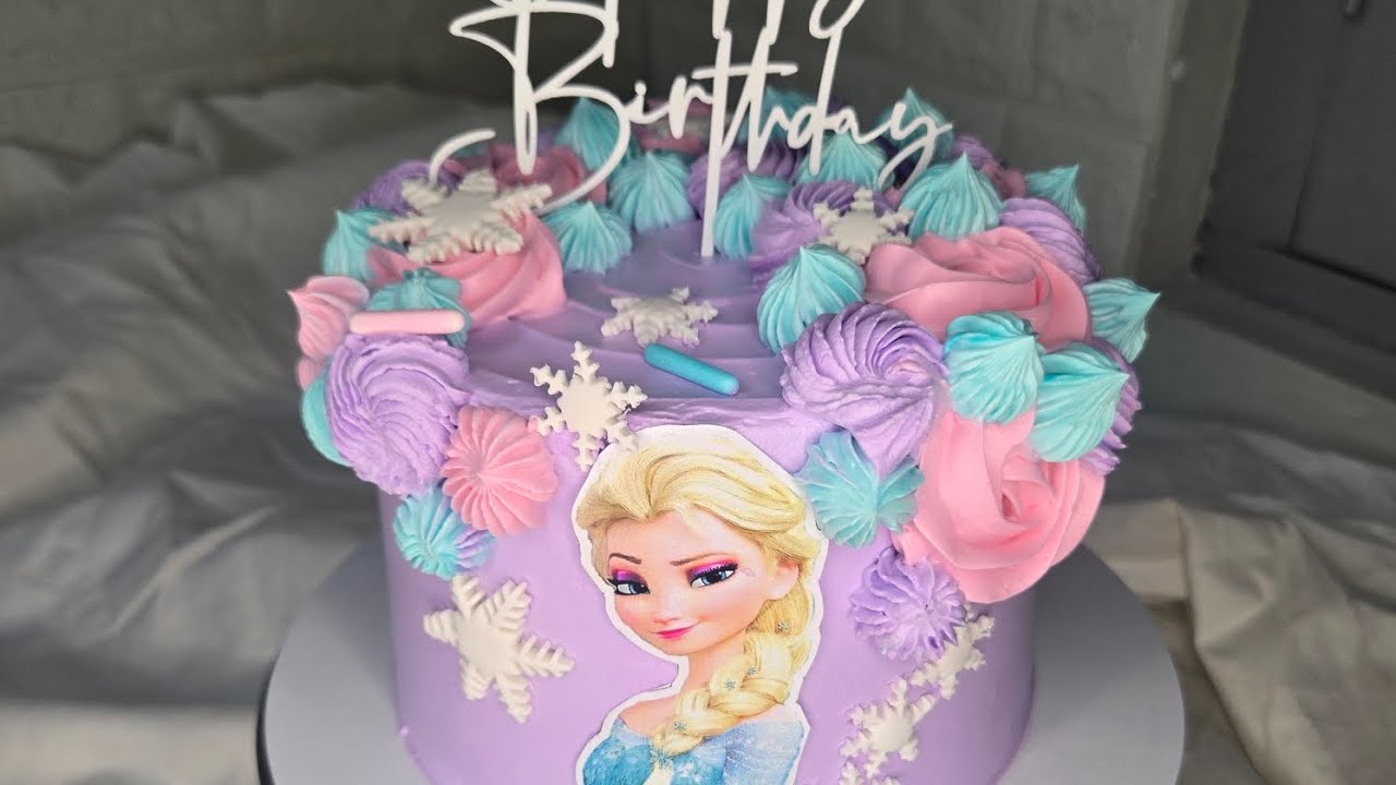 ❄️Beautifull frozen theme cake / Elsa’s Magical Kingdom / simple cake decoration