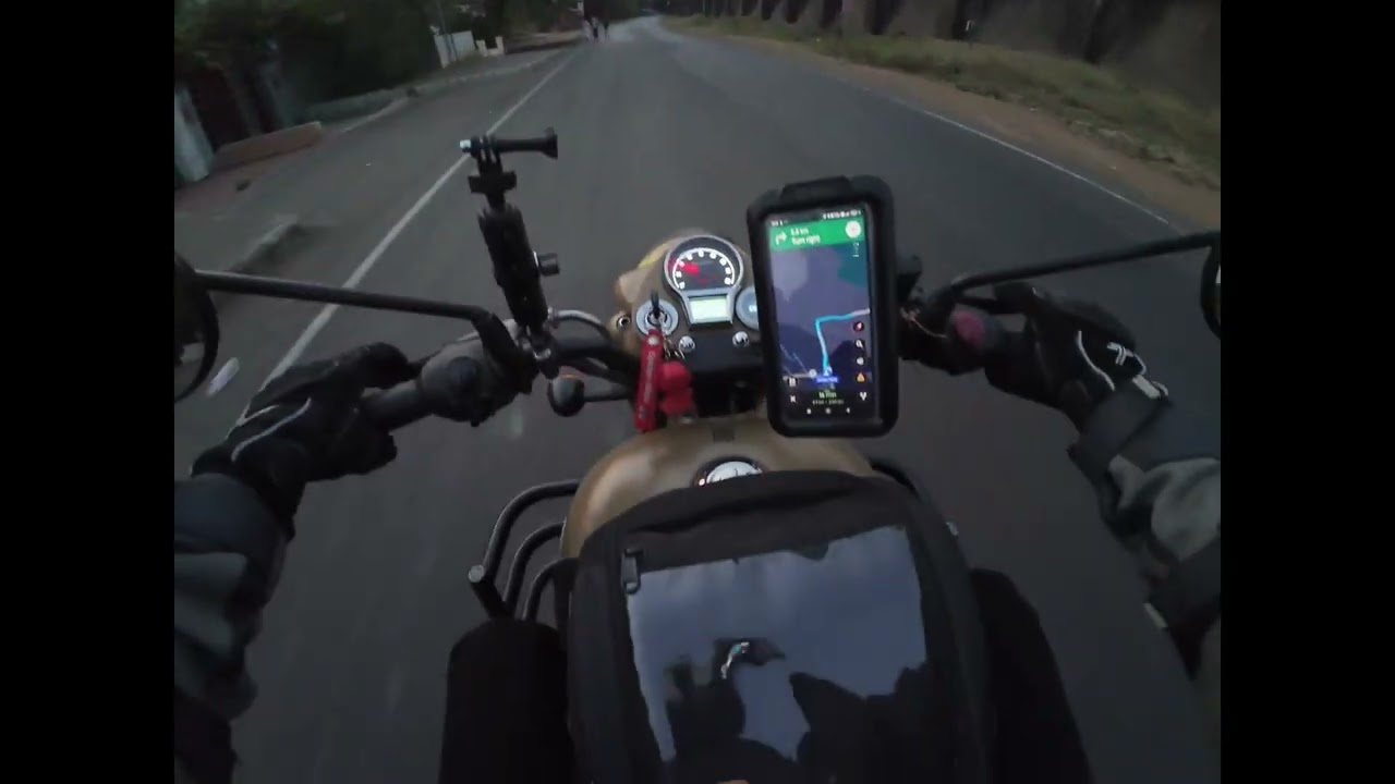 Chasing Clouds on Two Wheels | Mumbai to Lonavala Moto Vlog 🏍️