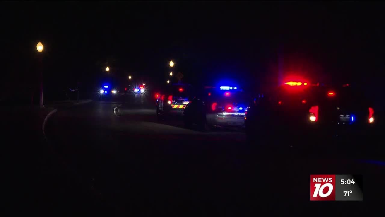 19-year-old woman critically injured in Lansing shooting