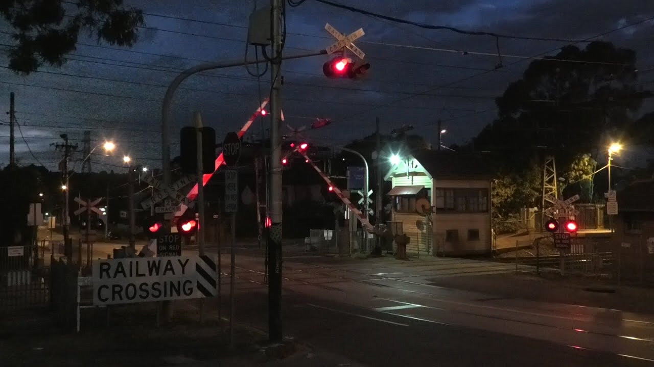Level Crossing, Kooyong (Glenferrie Rd) VIC, Australia.