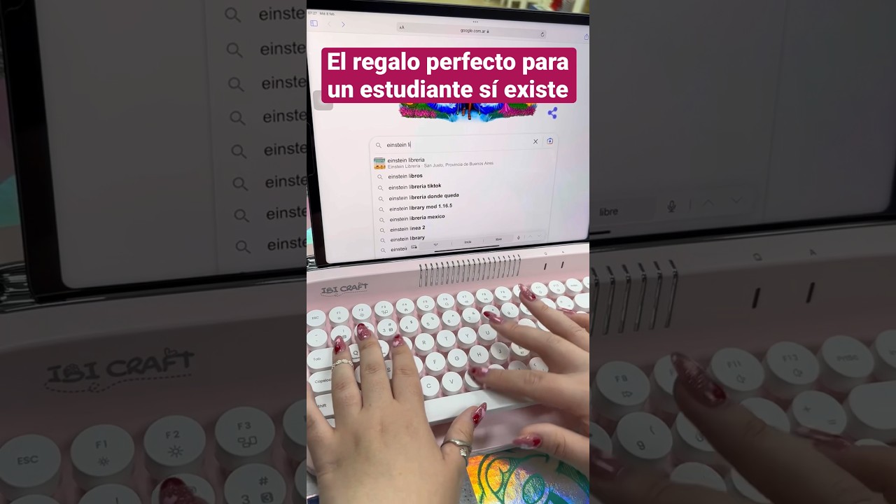 El regalo perfecto para los estudiantes s&iacute; existen #regalos #teclado #vintage #tecnologia #tablet