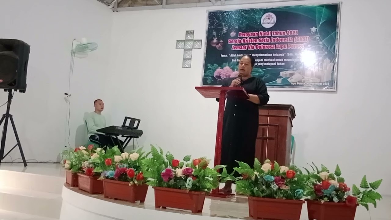 Ibadah Kaum perempuan di GKSI Jemaat Via Dolorosa Lupu Peruca. Wl: Ibu Elisa