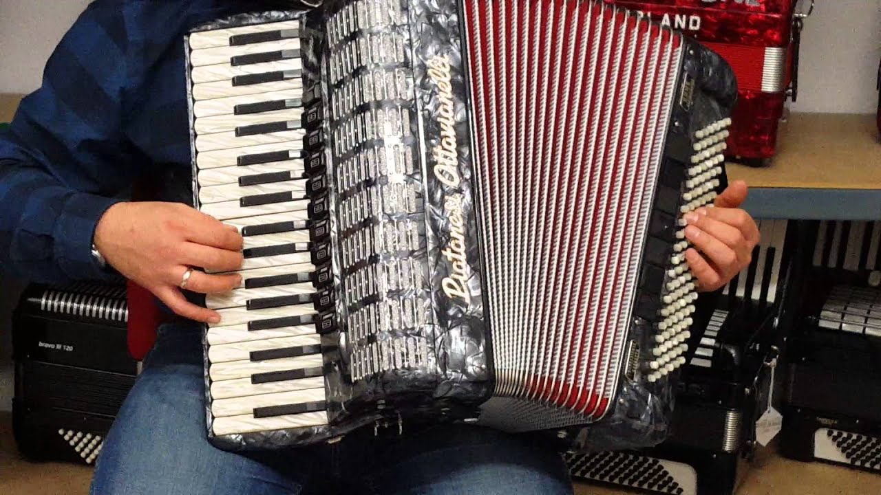 Klangprobe Akkordeon Piatanesi Ottavianelli Professional Cassotto a Mano