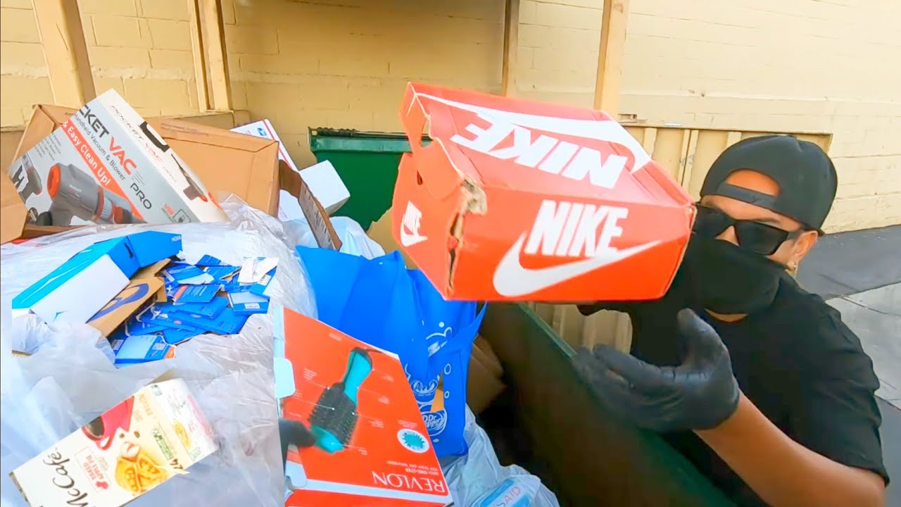 No lo puedo CREER 😱 ESTO puedes ENCONTRAR en estos BOTES de BASURA #dumpsterdiving #funny #foryou 